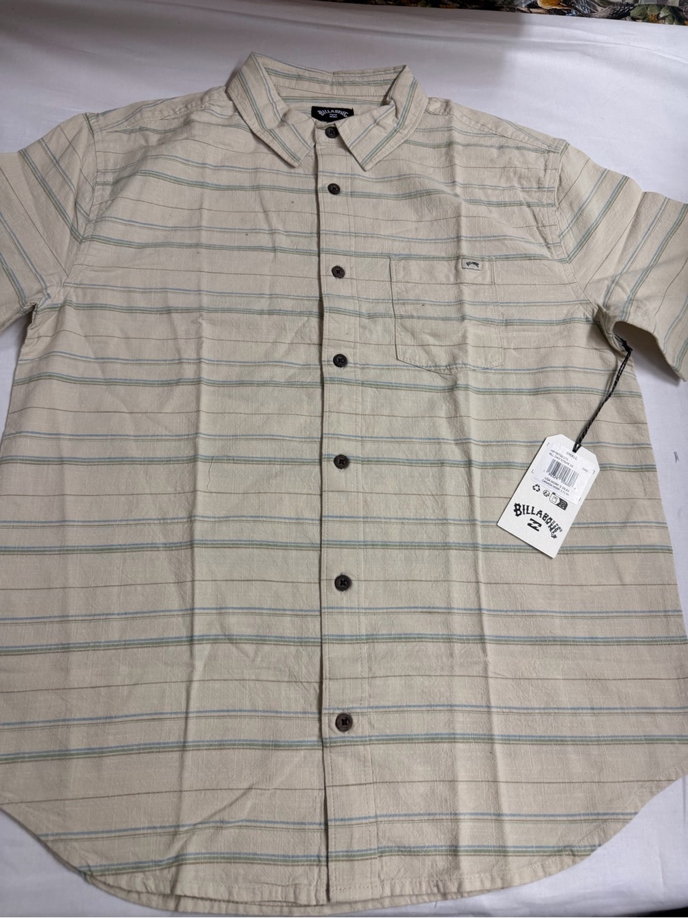 Billabong Men's Beige Striped Short-Sleeve Button-Up Shirt